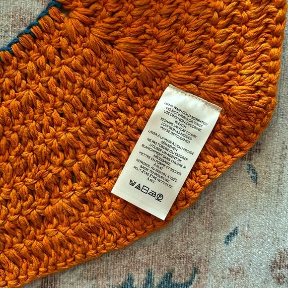 NEW FREE PEOPLE - Multicolored Crochet Crop Top with Diamond Cut in Size Small - Picture 6 of 8